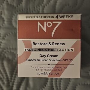 Restore & Renew Day Cream - SPF 30